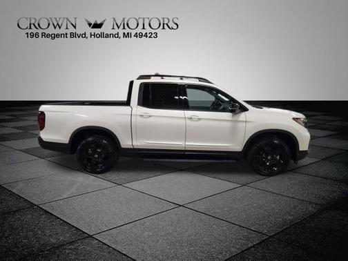 Platinum White Pearl 2025 Honda Ridgeline