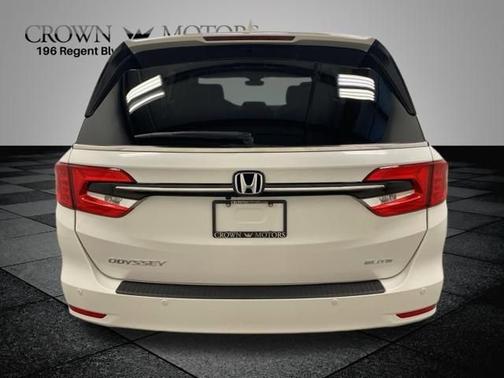 Platinum White Pearl 2023 Honda Odyssey