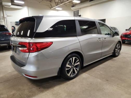 2024 Honda Odyssey 