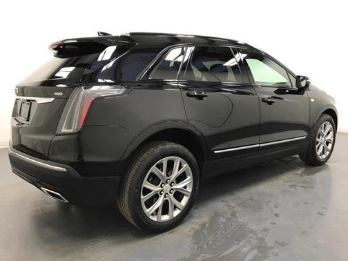 Photo 2 of 34 of 2020 Cadillac XT5 Sport