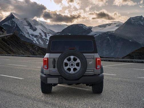 Carbonized Gray Metallic 2026 Ford Bronco Big Bend
