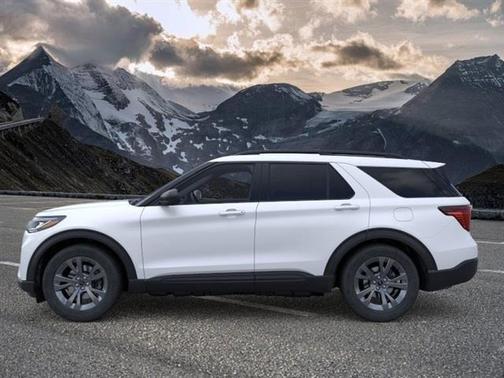 Star White 2026 Ford Explorer Active