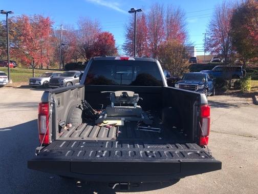 2022 Ford F-350 LARIAT SUPER DUTY