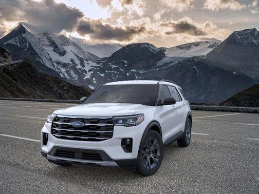 Space White Metallic 2026 Ford Explorer Active