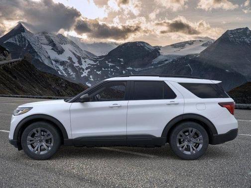 Space White Metallic 2026 Ford Explorer Active