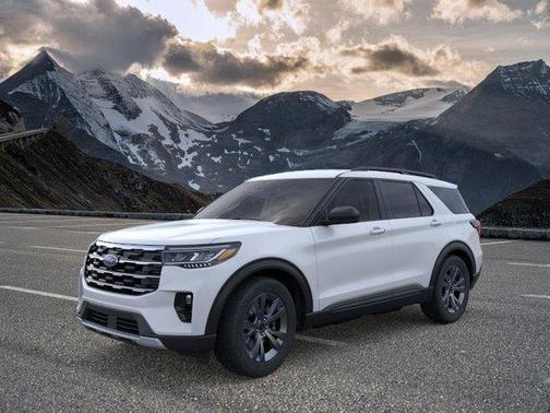 Space White Metallic 2026 Ford Explorer Active