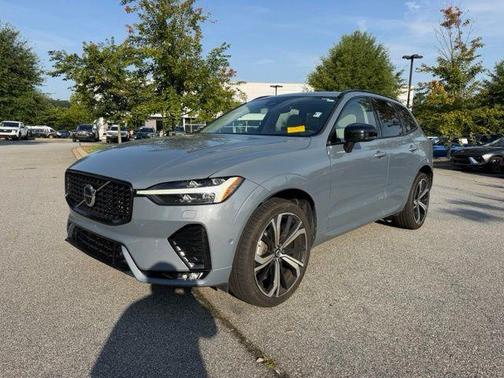 Gray Metallic 2023 Volvo XC60 B6 Ultimate Dark Theme