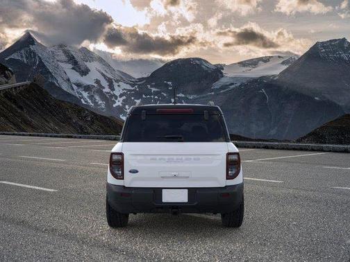 Oxford White 2026 Ford Bronco Sport Badlands