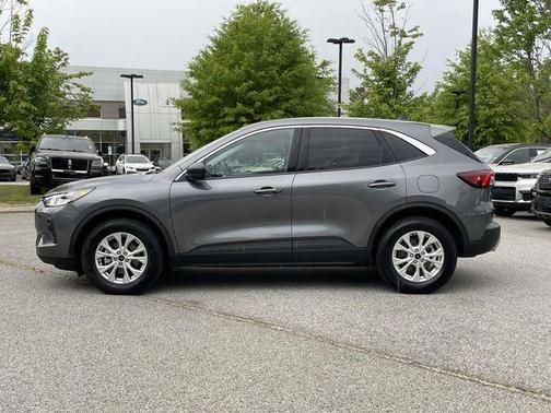 Carbonized Gray Metallic 2024 Ford Escape Active