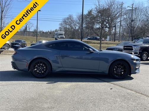 2025 Ford Mustang ECOBOOST