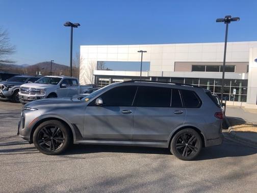 2023 BMW X7 XDRIVE40I