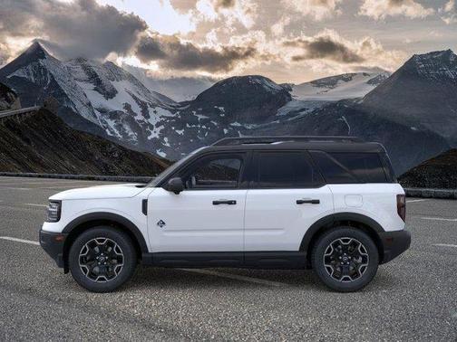 Oxford White 2026 Ford Bronco Sport Outer Banks
