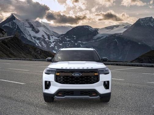 Star White 2026 Ford Explorer Tremor