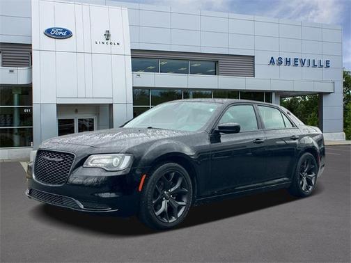2021 Chrysler 300 TOURING