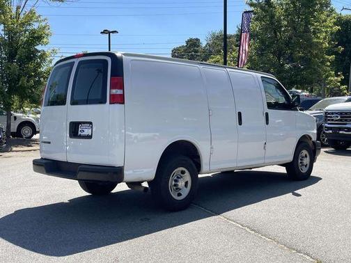 Summit White 2021 Chevrolet Express 2500 Work Van