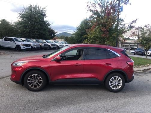 2021 Ford Escape SE