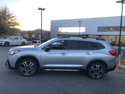 2024 Subaru Ascent TOURING