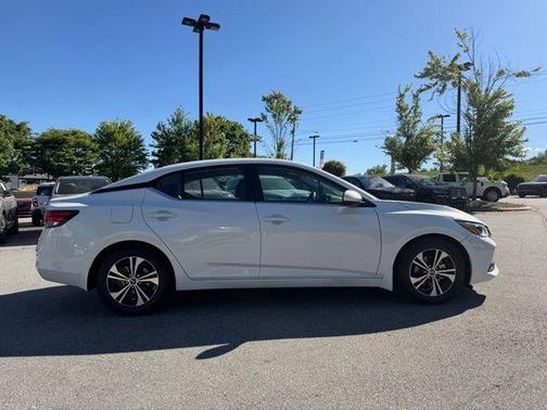 Aspen White 2023 Nissan Sentra SV
