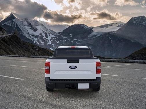 Oxford White 2025 Ford Maverick Lariat