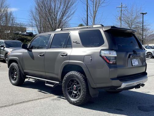 2023 Toyota 4Runner TRD OFF ROAD