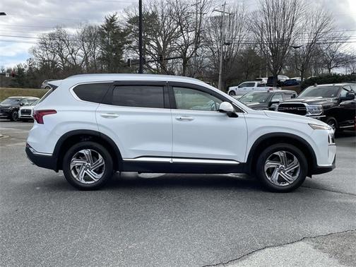 2022 Hyundai SANTA FE SEL
