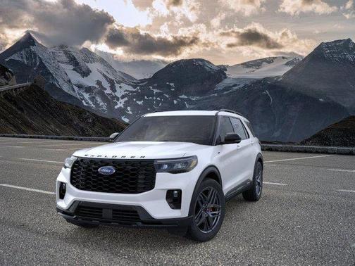 Star White 2026 Ford Explorer ST-Line