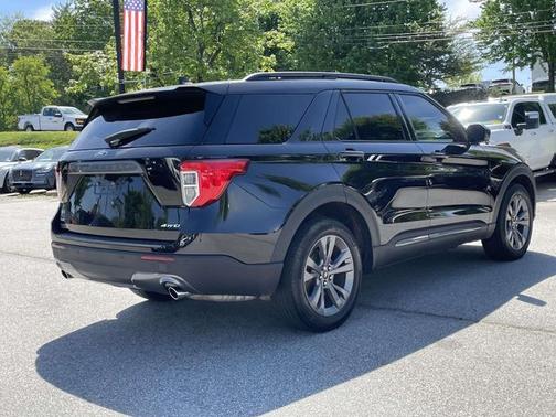 AGATE BLACK METALLIC 2023 Ford Explorer XLT