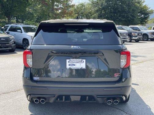 Green Metallic 2022 Ford Explorer ST