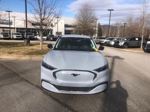 2024 Ford Mustang Mach-E SELECT