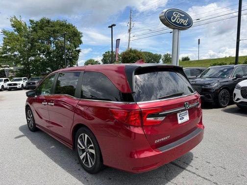 Red 2022 Honda Odyssey Touring