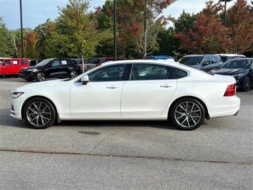 2018 Volvo S90 T5 MOMENTUM