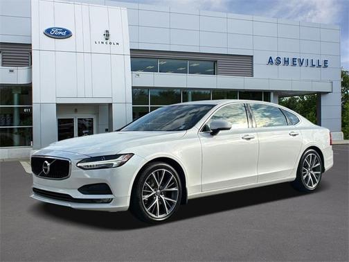 2018 Volvo S90 T5 MOMENTUM
