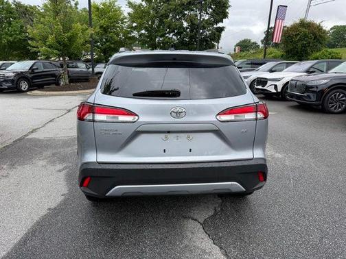 Sonic Silver 2025 Toyota Corolla Cross LE