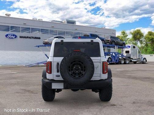 Oxford White 2026 Ford Bronco Badlands