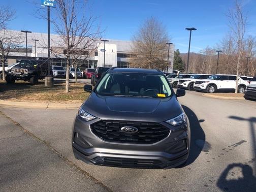 2023 Ford Edge SE