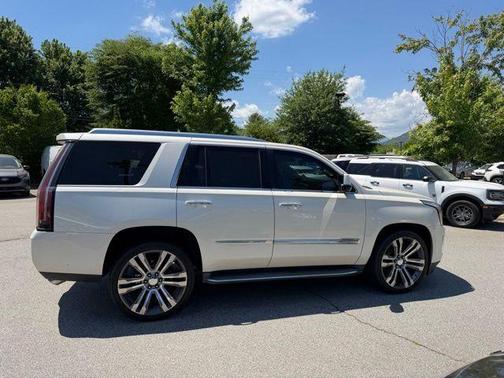White Diamond Clearcoat 2015 Cadillac Escalade Luxury