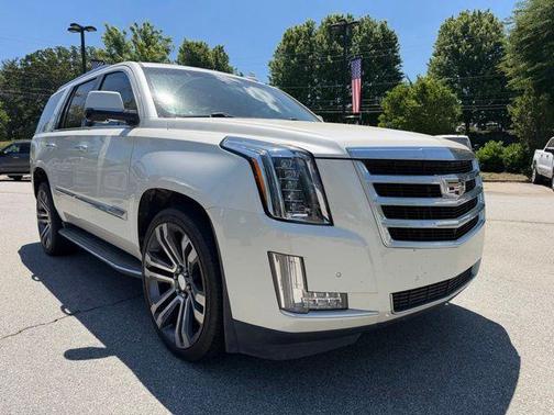 White Diamond Clearcoat 2015 Cadillac Escalade Luxury