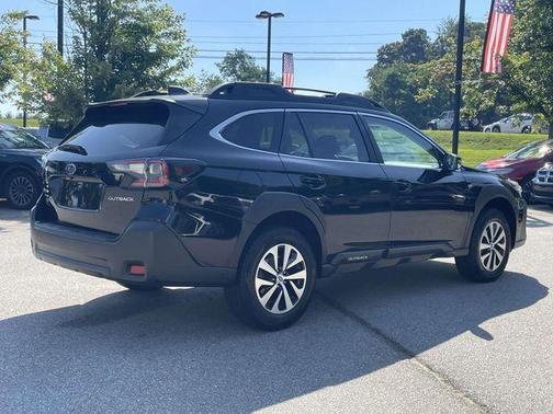 Crystal Black Silica 2023 Subaru Outback Premium