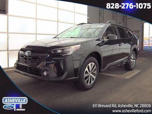 Crystal Black Silica 2023 Subaru Outback Premium