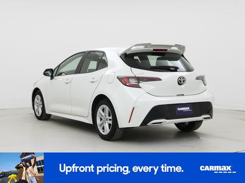 White 2020 Toyota Corolla Hatchback SE