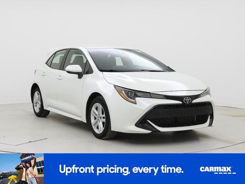 White 2020 Toyota Corolla Hatchback SE