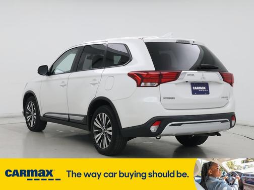 2019 Mitsubishi Outlander SE