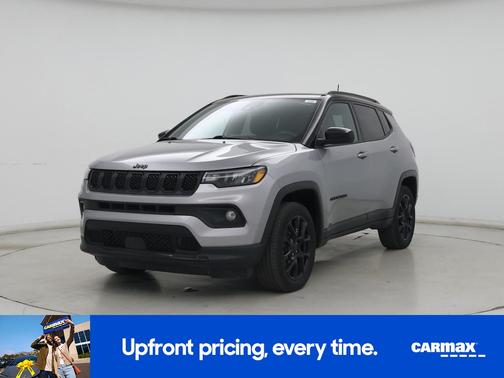 Silver 2023 Jeep Compass Altitude