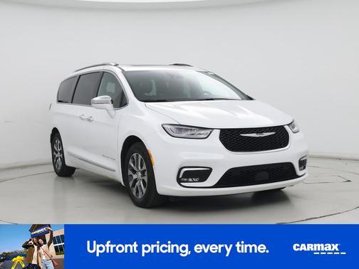 2024 Chrysler Pacifica Hybrid Pinnacle