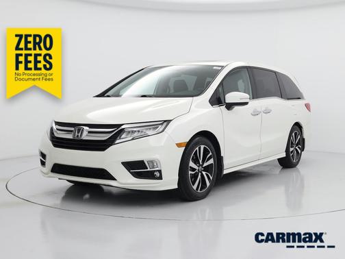 White 2018 Honda Odyssey Elite