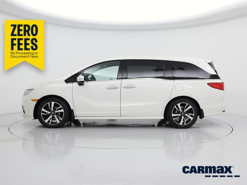 White 2018 Honda Odyssey Elite