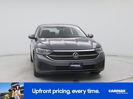Gray 2024 Volkswagen Jetta SE