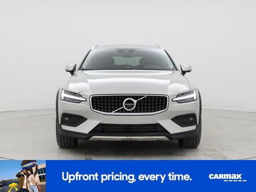 2020 Volvo V60 Cross Country T5