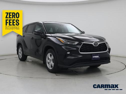 Black 2023 Toyota Highlander LE