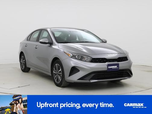 Gray 2024 Kia Forte LXS